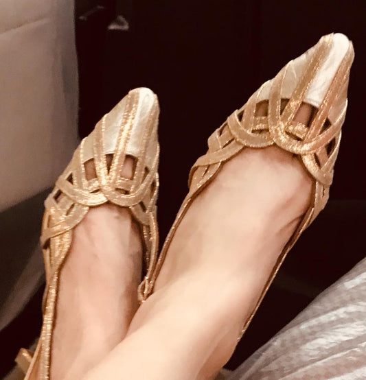 Closed Toe Swirls